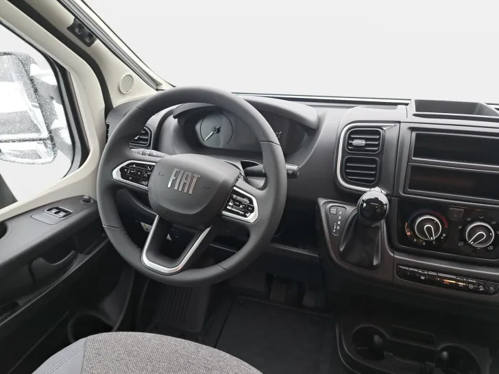 Fahrzeugbild Carado T 135 Pro+ Automatik, Solar, LTE, TV #9