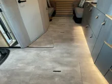 Fahrzeugbild Hymer Venture S / Wechselrichter 1300W / Solar 345W #13