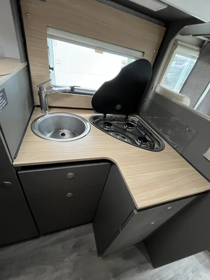 Fahrzeugbild LMC Tourer Lift 70 H 663 G #4