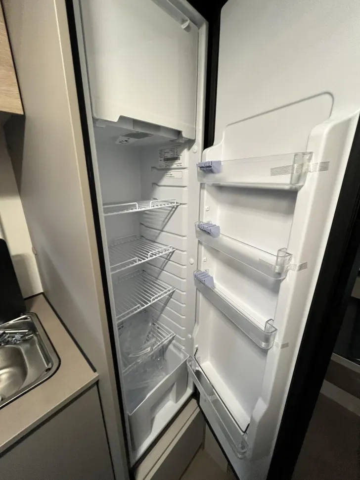 Fahrzeugbild LMC Tracer V 670 #10