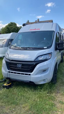 Frontal Vorne Dethleffs Globetrail 540 DR