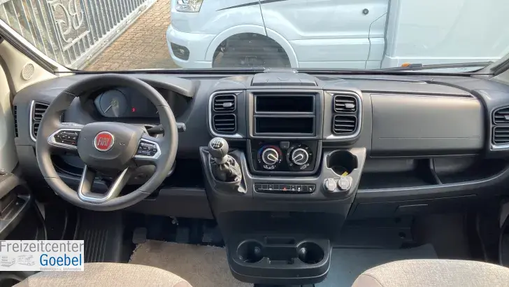 Fahrerhaus Dethleffs Globetrail 540 DR