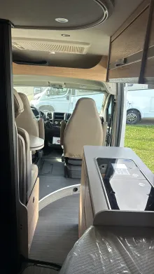 Sicht vorne-hinten Dethleffs Globetrail 600 ER