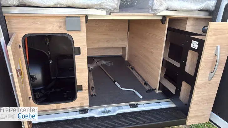 Heckgarage Dethleffs Globetrail 600 ER