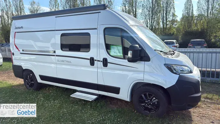 Seitlich Dethleffs Globetrail 600 ER