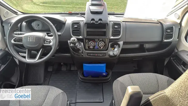 Fahrerhaus Dethleffs Globetrail Active 600 DS Markise