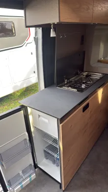 Küchen Dethleffs Globetrail Active 600 DS Markise