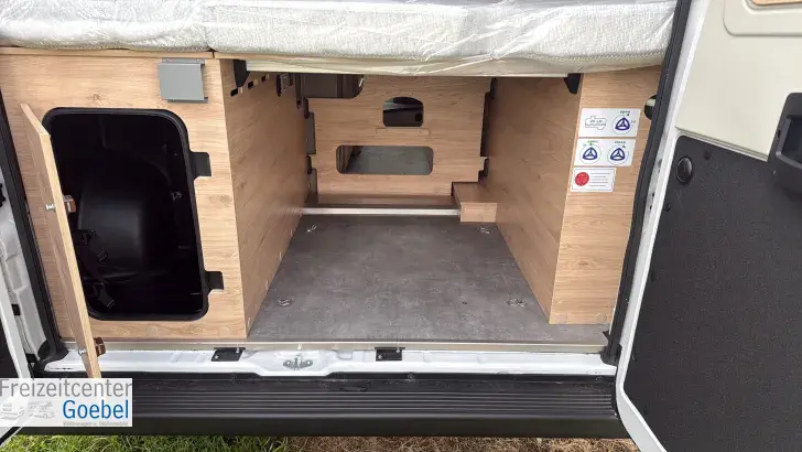 Heckgarage Dethleffs Globetrail Active 600 DS Markise