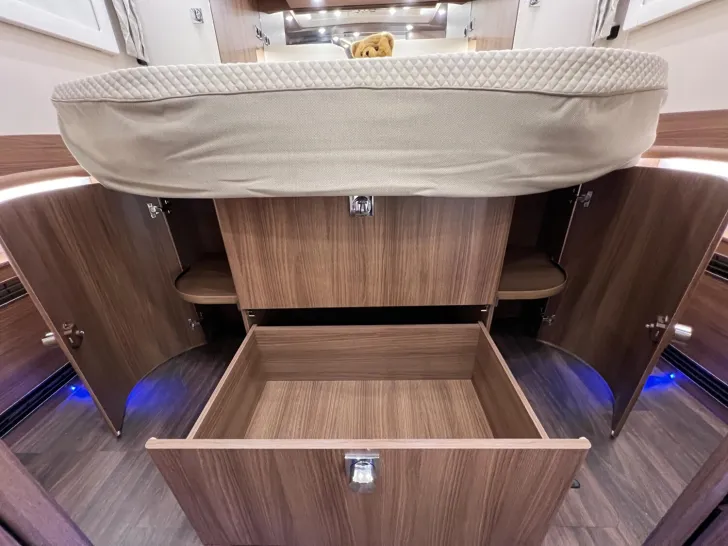 Fahrzeugbild Carthago chic s-plus I 64 XL QB (285) #26
