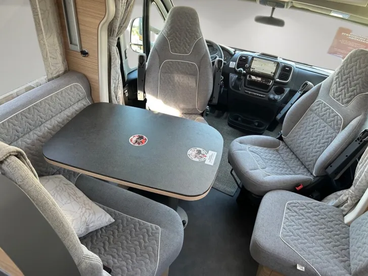 Fahrzeugbild Malibu T 480 RB QB K comfort #12