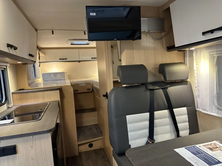 Fahrzeugbild Sunlight Adventure V 66 IC - Sondermodell #10