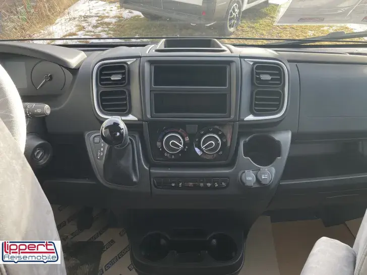 Fahrzeugbild Carado CV 540 PRO mit Schlafdach #7