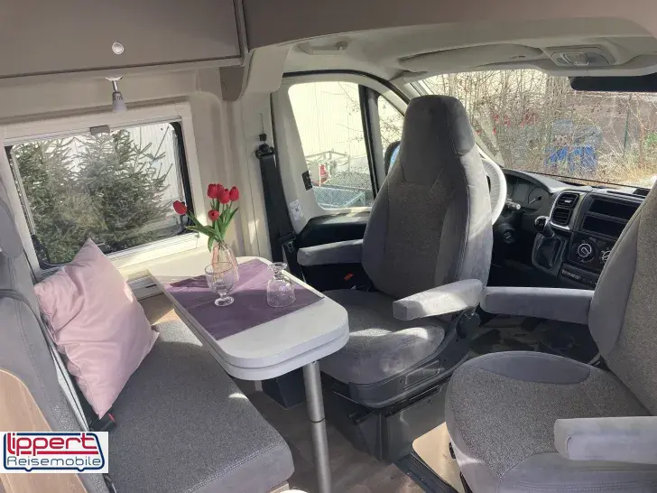 Fahrzeugbild Carado CV 540 PRO mit Schlafdach #9
