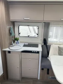 Fahrzeugbild Carado T 459 Queensbett + face2face #9