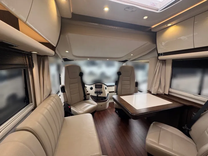 Fahrzeugbild Concorde Charisma 900 M #6