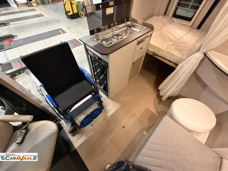 Fahrzeugbild Bürstner Lineo C 550 barrierefrei m. Tageszulassung #13