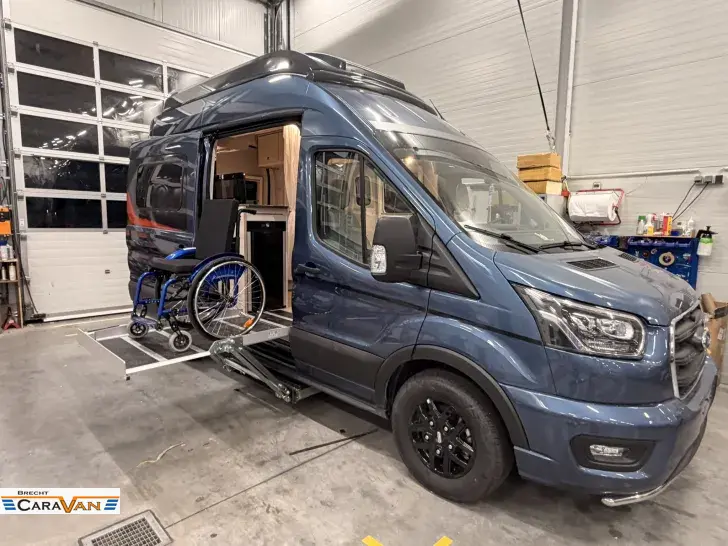 Fahrzeugbild Bürstner Lineo C 550 barrierefrei m. Tageszulassung #1