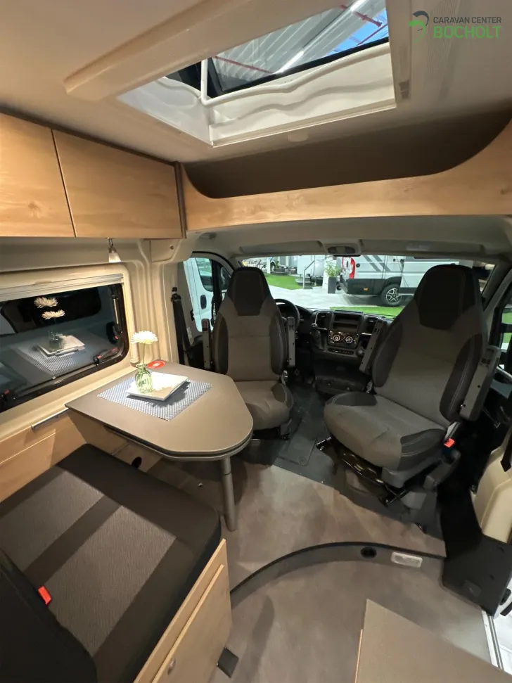 Fahrzeugbild Roadfans Hopper 600 Active Markise / Allwetterreifen / Alufelgen #9