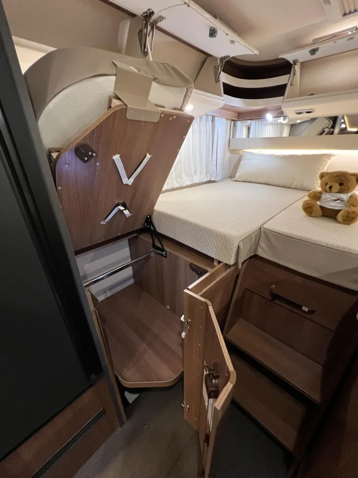 Fahrzeugbild Carthago C2-tourer I 141 KB LE Mercedes (309) #28