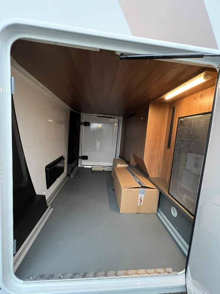 Fahrzeugbild Carthago C2-tourer I 141 KB LE Mercedes (309) #40