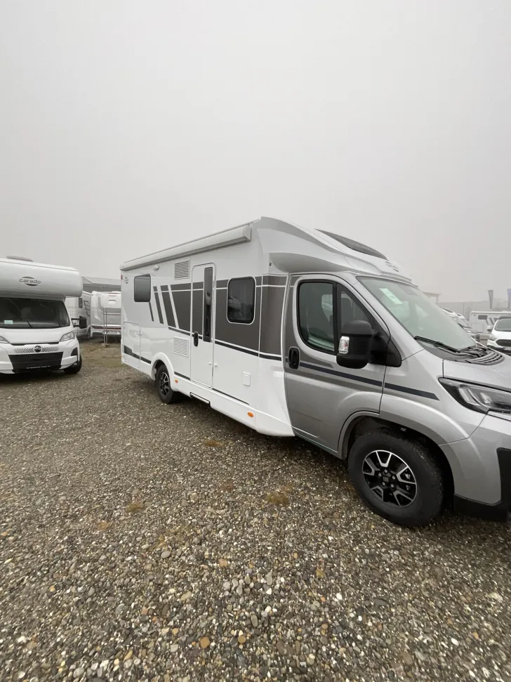 Fahrzeugbild Carado T 459 #1