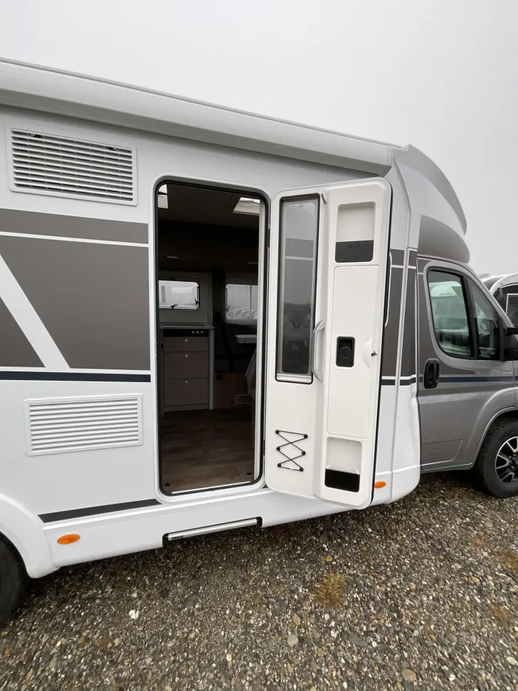 Fahrzeugbild Carado T 459 #6