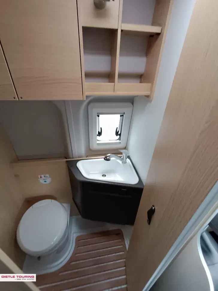 Fahrzeugbild Sunlight Cliff 4x4 Greentrek 590 Modell 26 #10