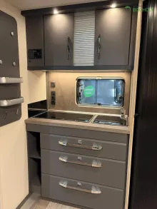 Fahrzeugbild Hobby De Luxe 460 SL Modell 2026 / 1500 kg #7