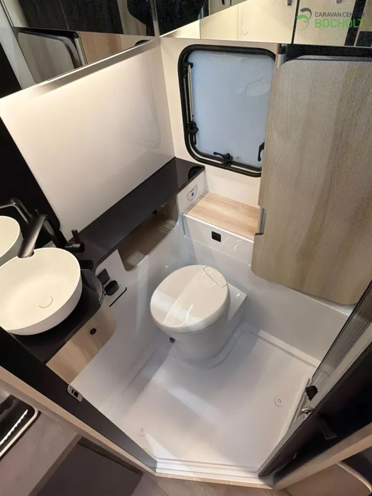 Fahrzeugbild Hobby De Luxe 460 SL Modell 2026 / 1500 kg #10