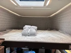 Bild 11 Weinsberg X-CURSION CUV 500 LT EDITION [PEPPER] TV-Paket (LTE/WLAN), SlideBett