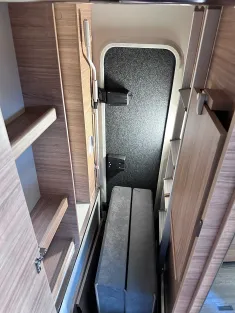 Bild 12 Weinsberg X-CURSION CUV 500 LT EDITION [PEPPER] TV-Paket (LTE/WLAN), SlideBett