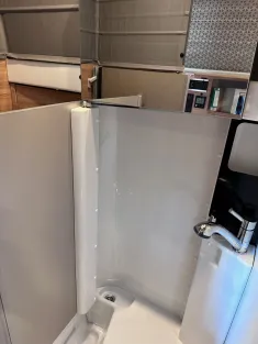 Bild 14 Weinsberg X-CURSION CUV 500 LT EDITION [PEPPER] TV-Paket (LTE/WLAN), SlideBett