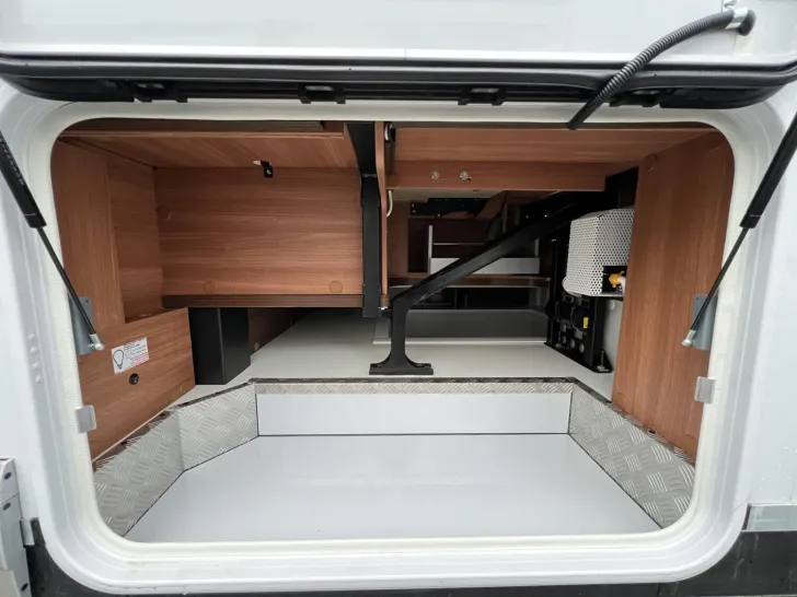 Fahrzeugbild Carthago chic c-line I 6.2 XL QB Fiat (274) #44