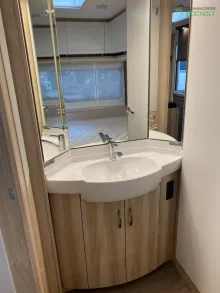 Fahrzeugbild Hobby De Luxe 540 KMFe Modell 2026 / 1800 kg #14