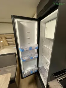 Fahrzeugbild Hobby De Luxe 490 KMF Modell 2026 / 1800 kg #14