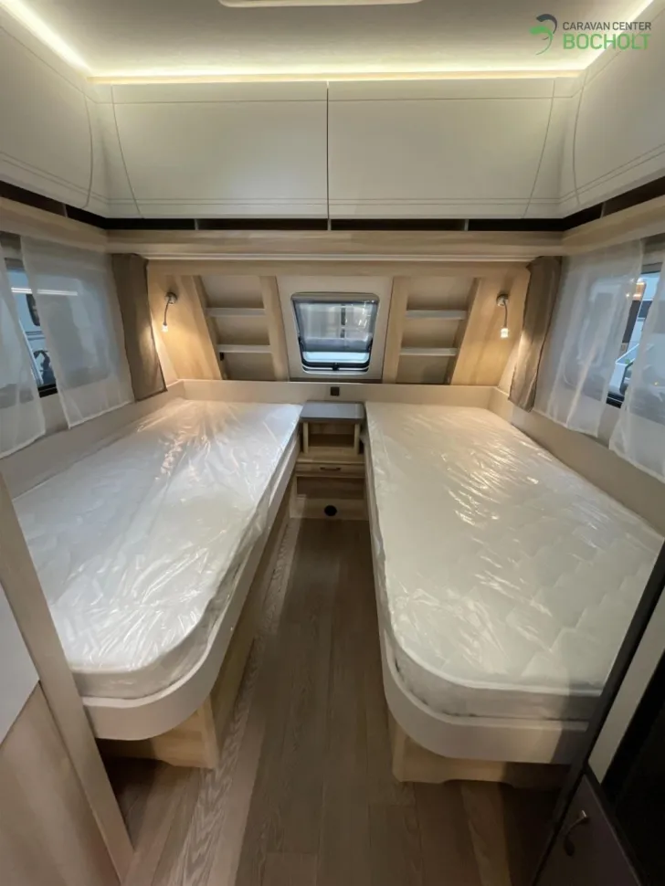 Fahrzeugbild Hobby De Luxe 495 UL InterCaravaning Sondermodell #9