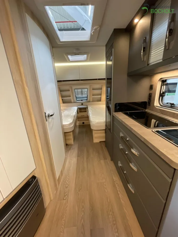 Fahrzeugbild Hobby De Luxe 495 UL InterCaravaning Sondermodell #12