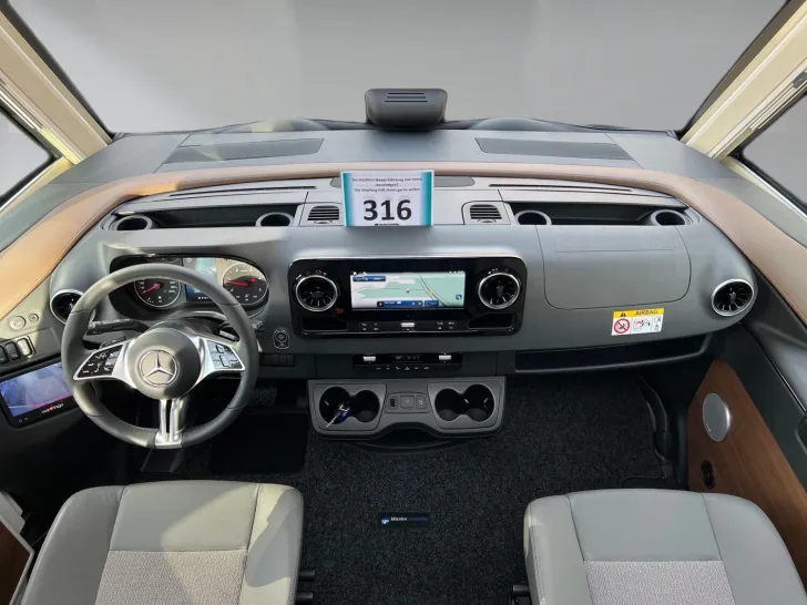 Fahrzeugbild Carthago chic c-line I 4.9 LE Mercedes (317) #12