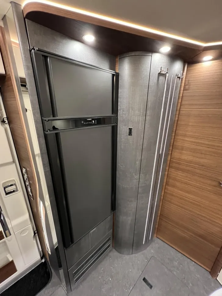 Fahrzeugbild Carthago chic c-line I 4.9 LE Mercedes (317) #22