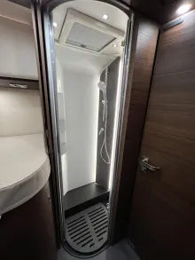 Fahrzeugbild Carthago chic c-line I 4.9 LE Mercedes (317) #34