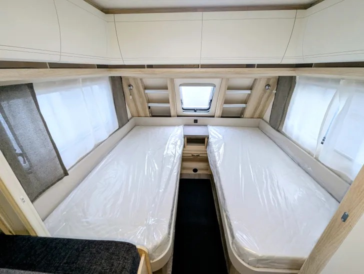 Fahrzeugbild Hobby De Luxe 460 SL AUFLASTUNG, FT, AUTARKPAKET #8