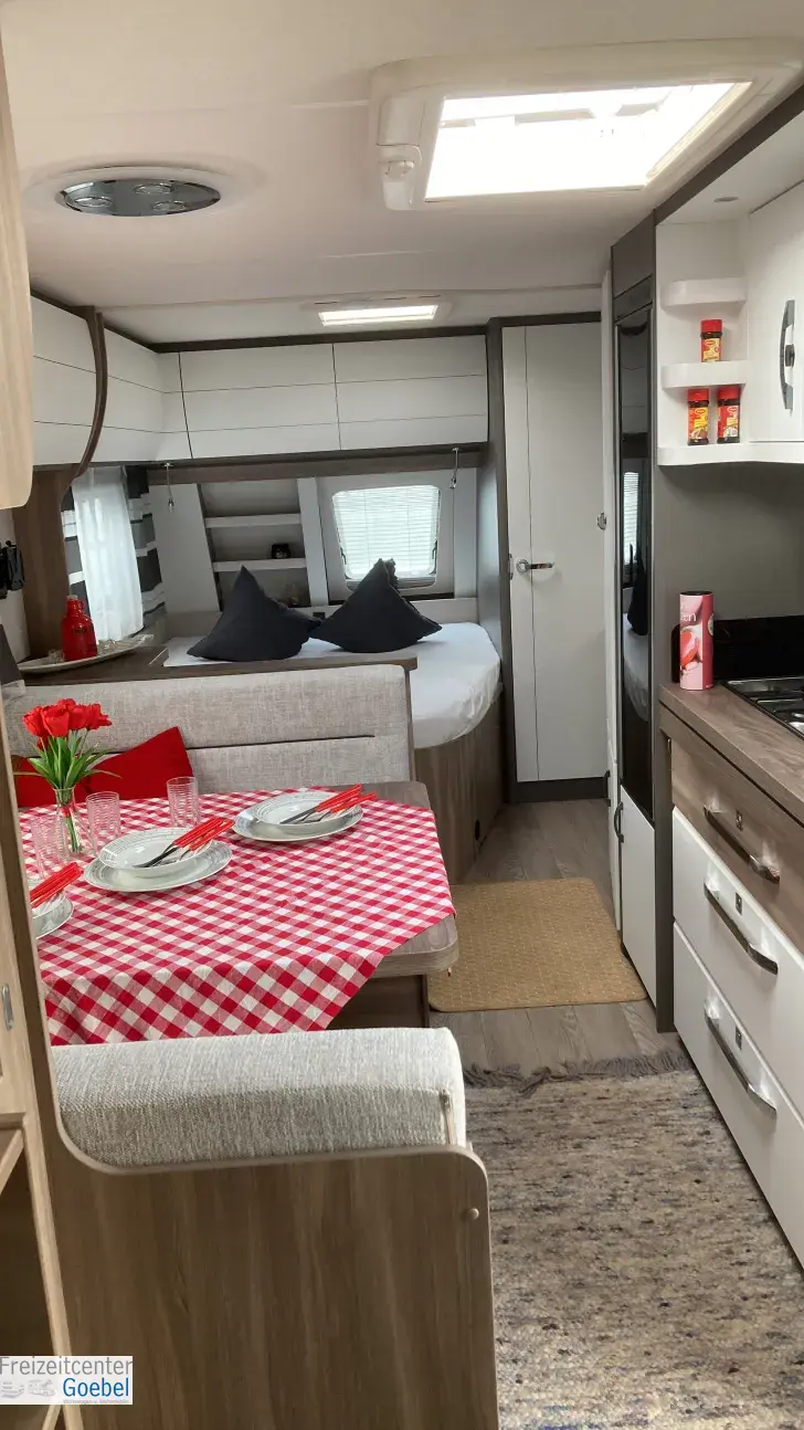 Sicht vorne-hinten Hobby Excellent Edition 650 KMFe