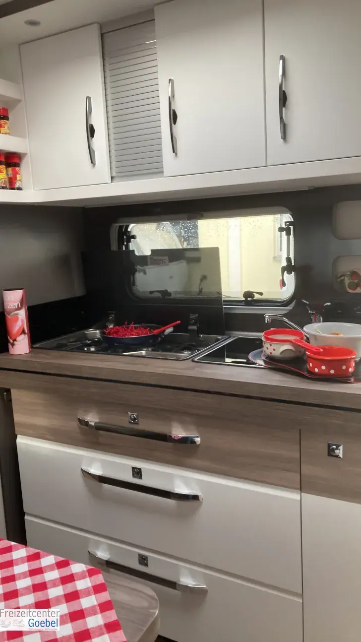 Küchen Hobby Excellent Edition 650 KMFe