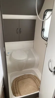 Toilette Hobby Excellent Edition 650 KMFe