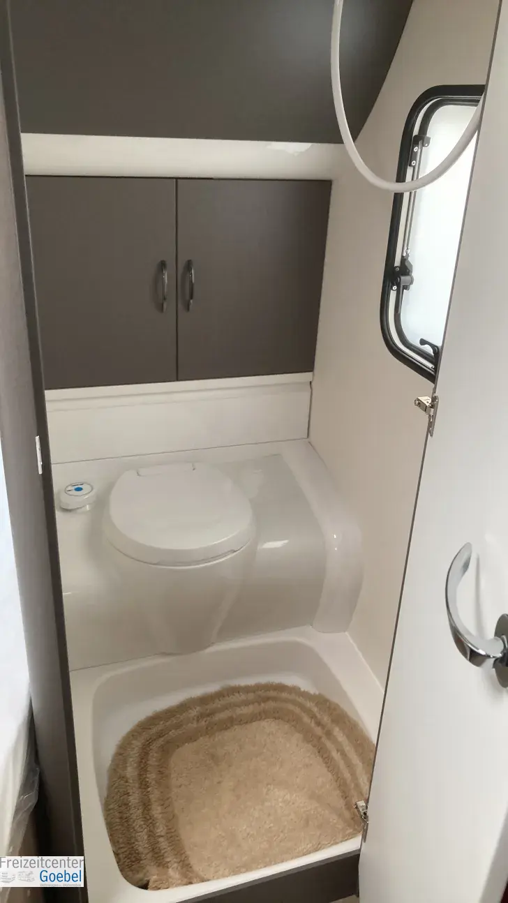 Toilette Hobby Excellent Edition 650 KMFe