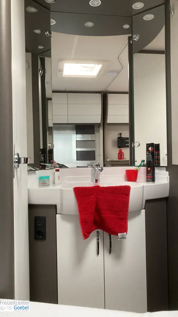 Fahrzeugbild Hobby Excellent Edition 650 KMFe #23