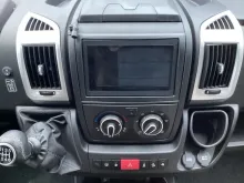 Fahrzeugbild Bürstner Limited T 726 G Hubbett, SAT-Anlage, Dachklima #9