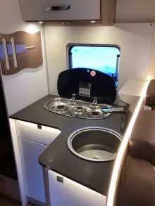 Fahrzeugbild Bürstner Limited T 726 G Hubbett, SAT-Anlage, Dachklima #13