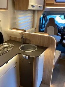 Fahrzeugbild Bürstner Limited T 726 G Hubbett, SAT-Anlage, Dachklima #14