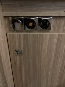 Fahrzeugbild Bürstner Limited T 726 G Hubbett, SAT-Anlage, Dachklima #25